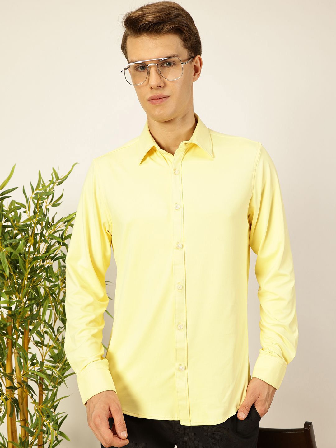 Thomas Scott Men Premium Spread Collar Solid Slim Fit Casual Shirt