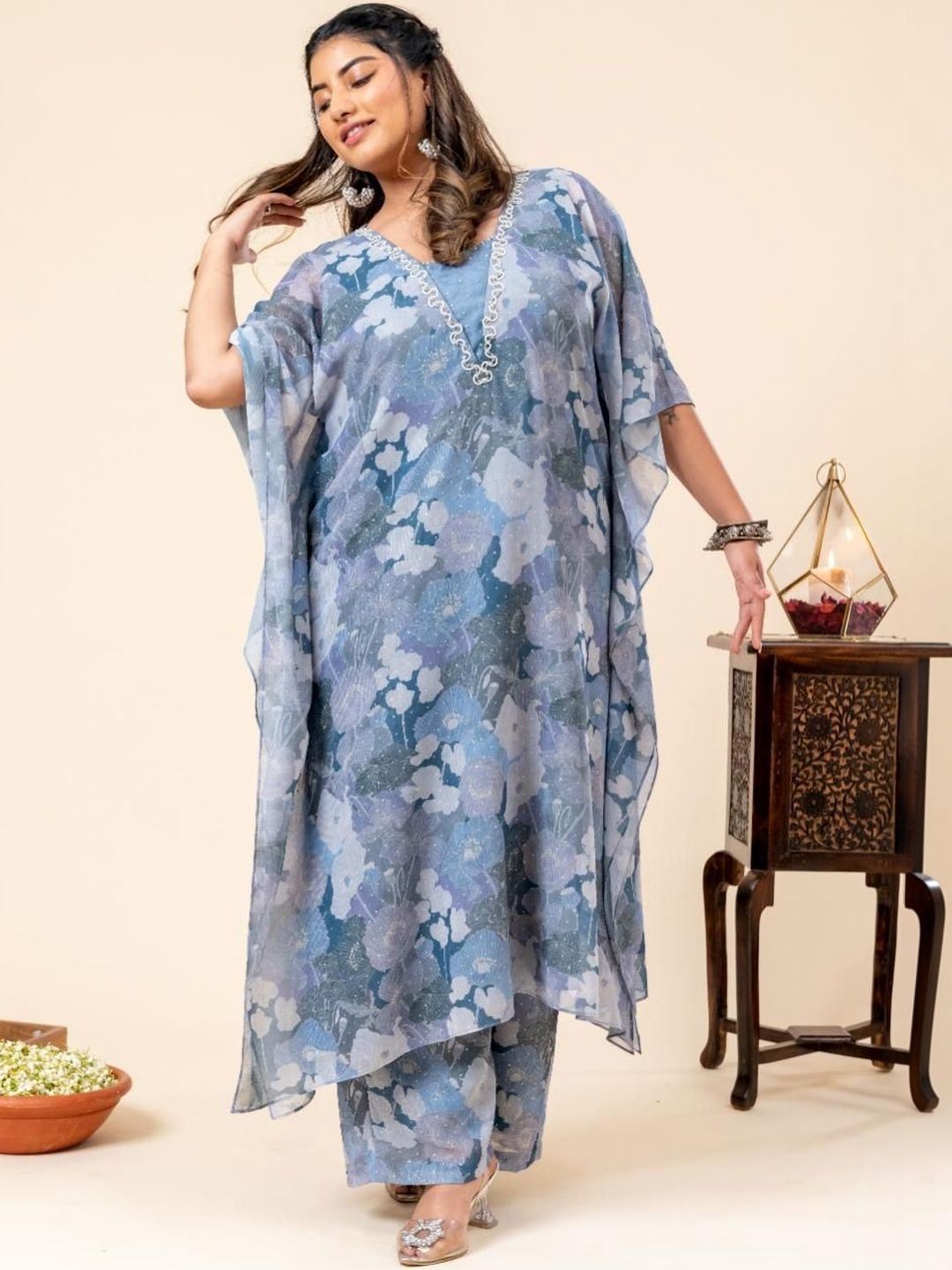 Set Kaftan & Seluar Co-Ords Bercetak Mamicha V-Neck