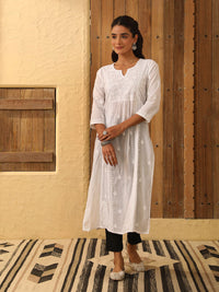 House of Chikankari Women White Cotton Chikankari Embroidered Kurta