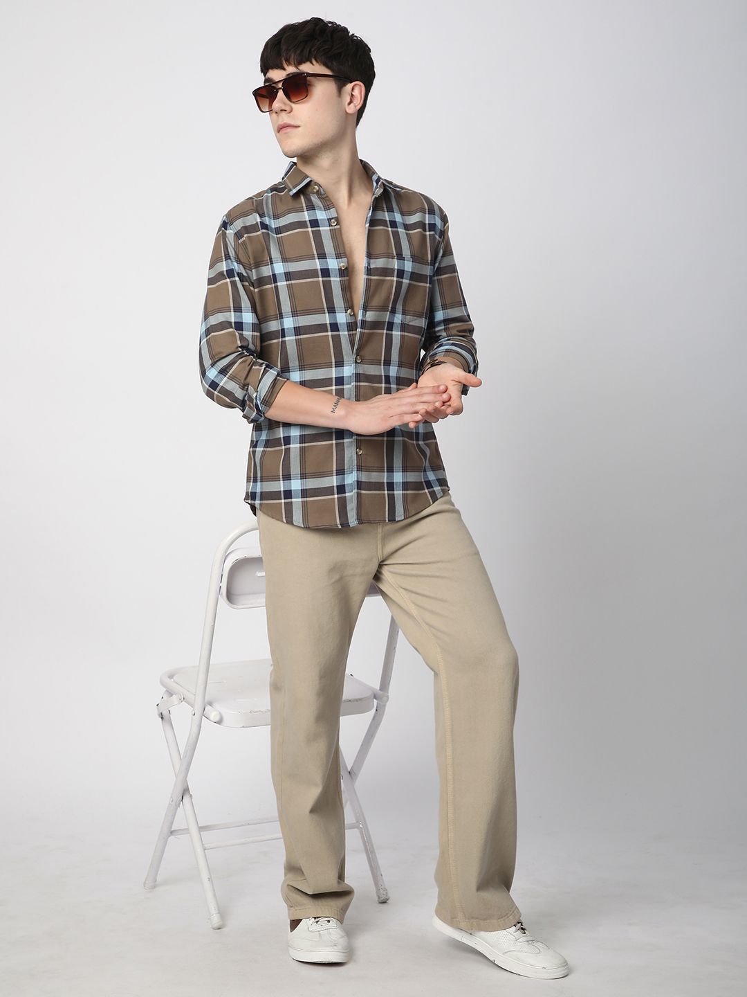 VASTRADO Men Classic Slim Fit Opaque Checked Casual Shirt