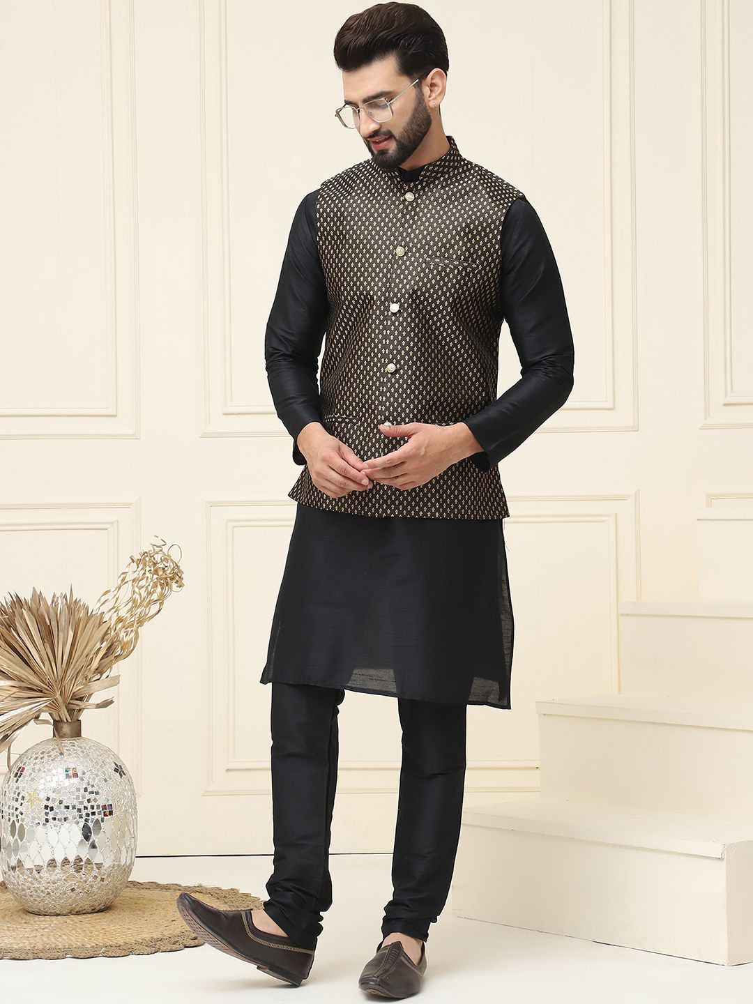 SOJANYA Mandarin Collar Kurta With Churidar & Nehru jacket