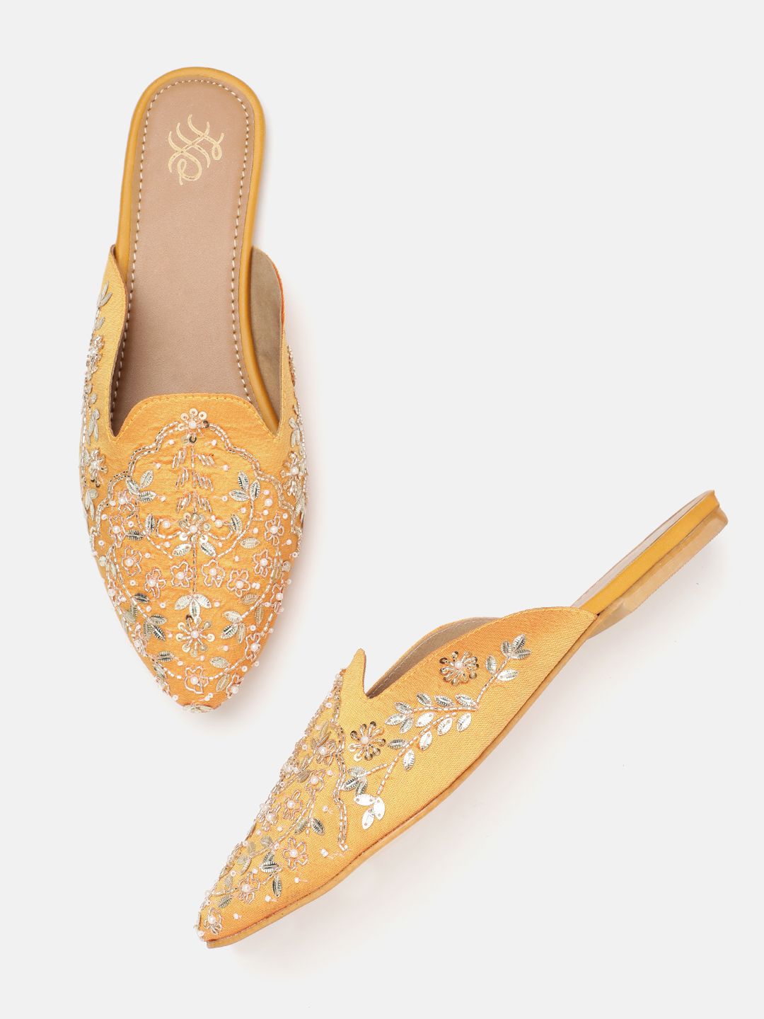 House of Pataudi Women Ethnic Embellished Mules
