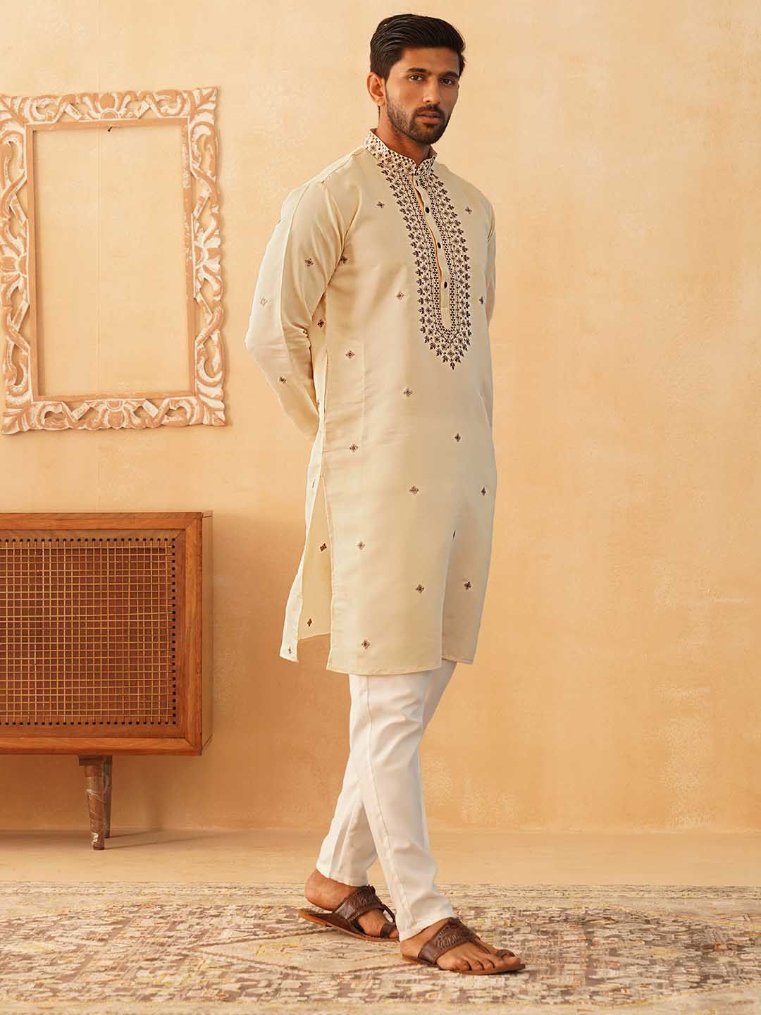 Jompers Floral Embroidered Sequinned Straight Kurta with Pyjamas