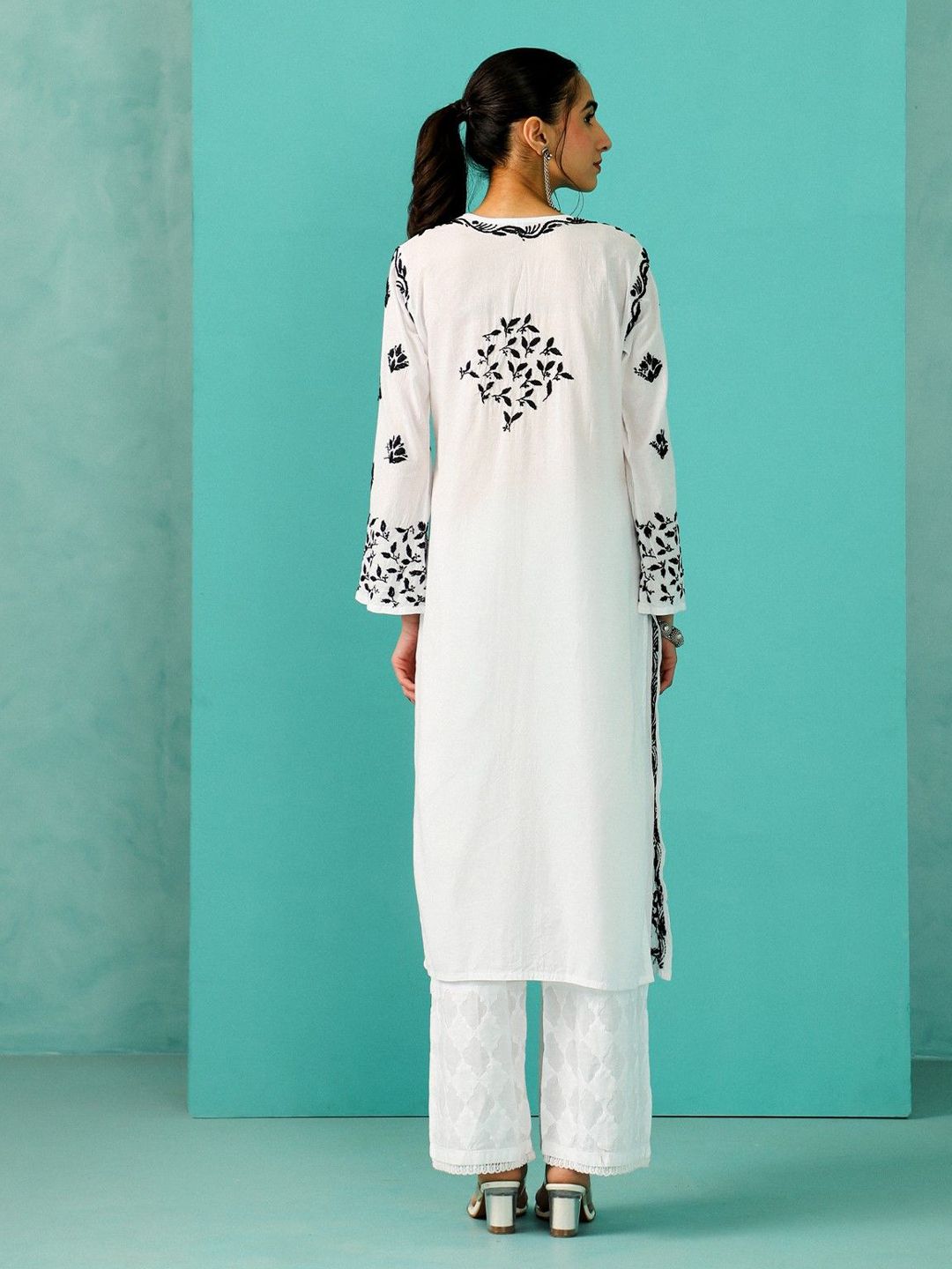 Rumah Wanita Chikankari Kapas Putih Chikankari Sulam Kurta