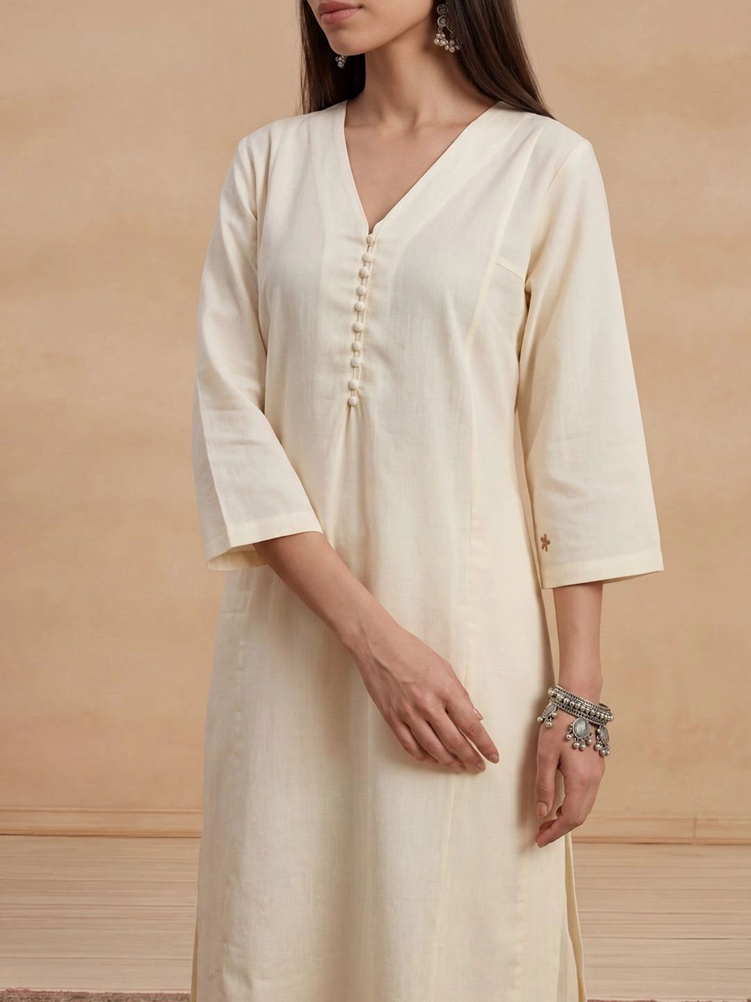 House of Chikankari Women Regular Chikankari Kurta with Trousers