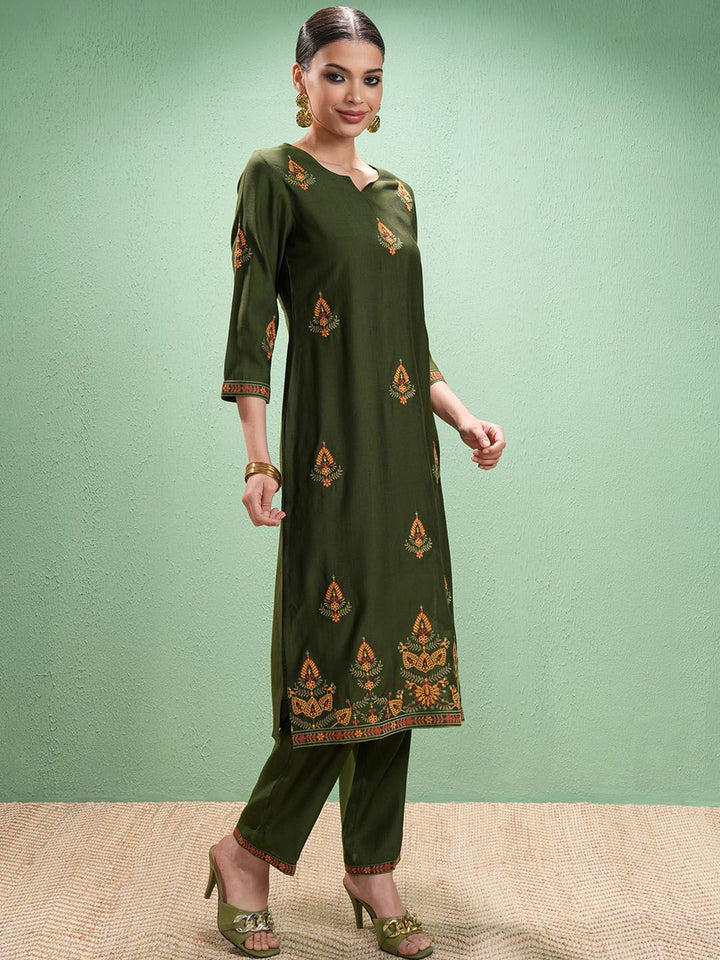 Vishudh Women Ethnic Motifs Embroidered Regular Thread Work Kurta with Trousers & With Dupatta