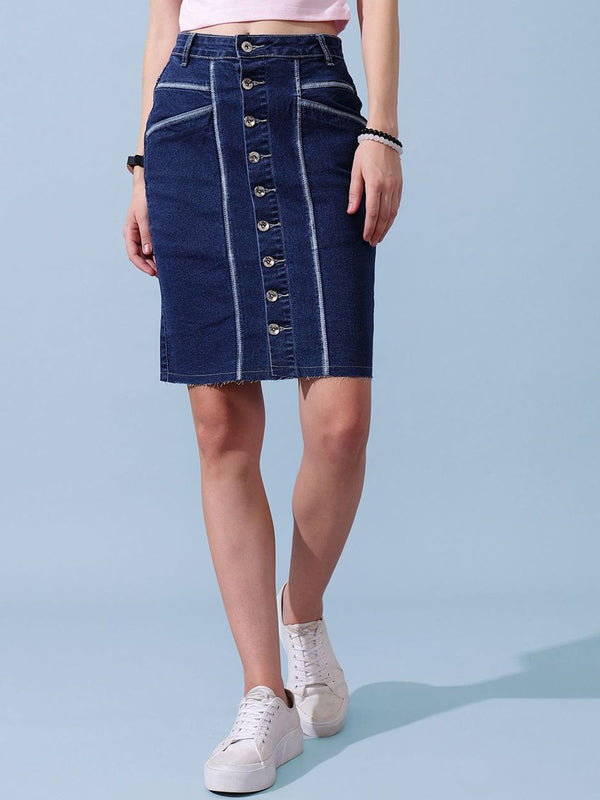 Jalan 9 wanita dibasuh skirt mini