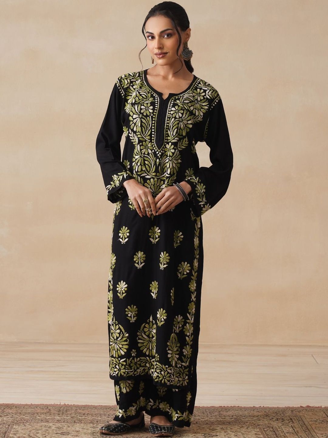 Set Seluar Kurta Motif Etnik Bersulam House of Chikankari
