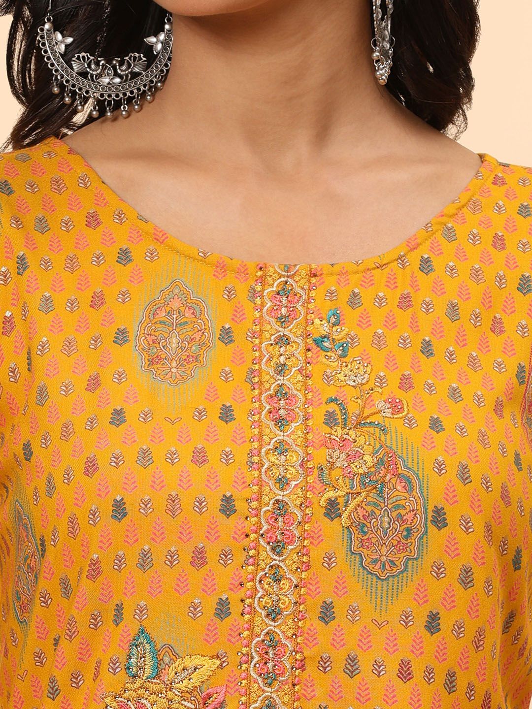 Mamicha Women Ethnic Motifs Embroidered Regular Thread Work Pure Cotton Kurta with Palazzos & With Dupatta