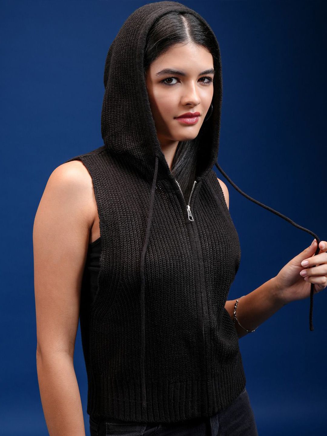 Tokyo Talkies Women Self Design Hooded Sweater With Zip Detail