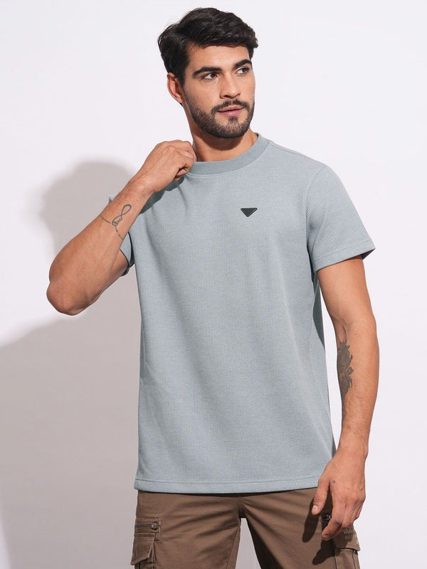 Menjadi T-Shirt Leher Leher Lelaki Manusia Pepejal