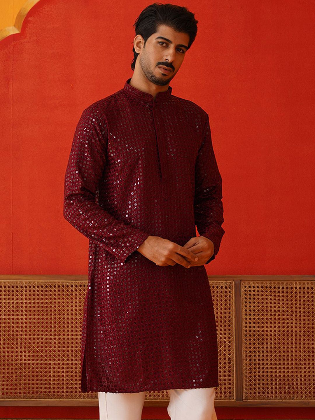 Jompers Men Geometric Embroidered Sequinned Kurta