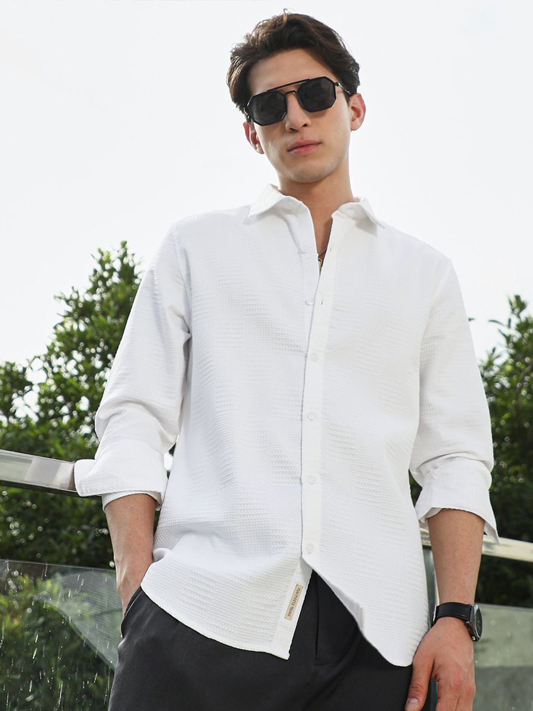 Campus Sutra Comfort Textured Spread Collar Casual Shirt