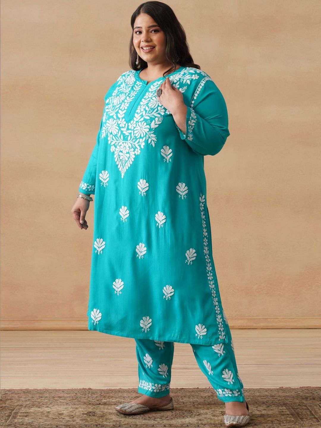 House of Chikankari Women Solid Green 2 Pieces Regular Kurta with Trousers Set