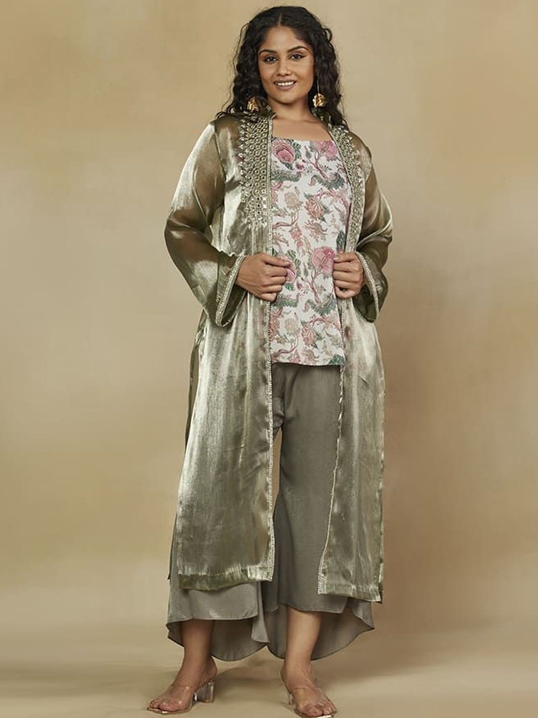 Mamicha Embroidered Top With Shrug & Trousers Co-Ords Set