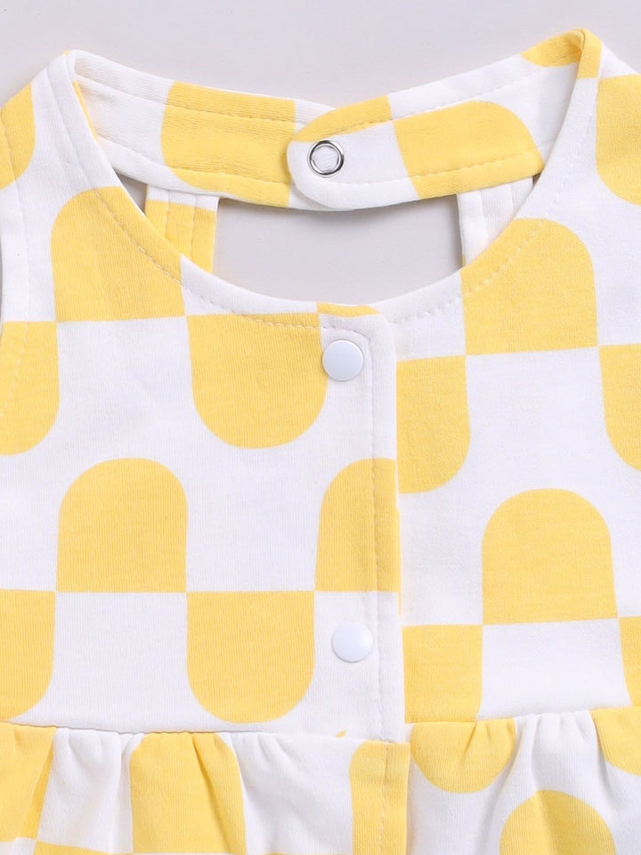 Moms Love Infant Girls Pure Cotton Printed Fit & Flare Dress with Applique Detail