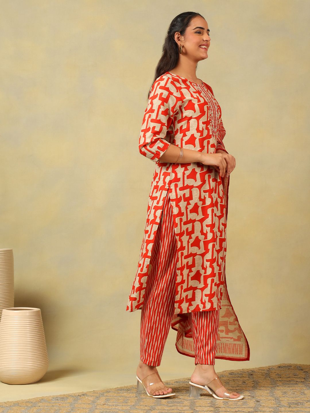 Mamicha Women Ethnic Motifs Printed Regular Pure Cotton Kurta with Trousers & With Dupatta