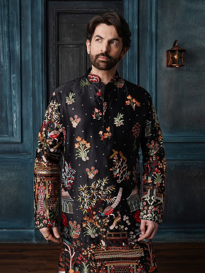 SOJANYA LUXE Bunga Sulam Benang Kerja Cotton Satin Kurta Lurus Dengan Seluar