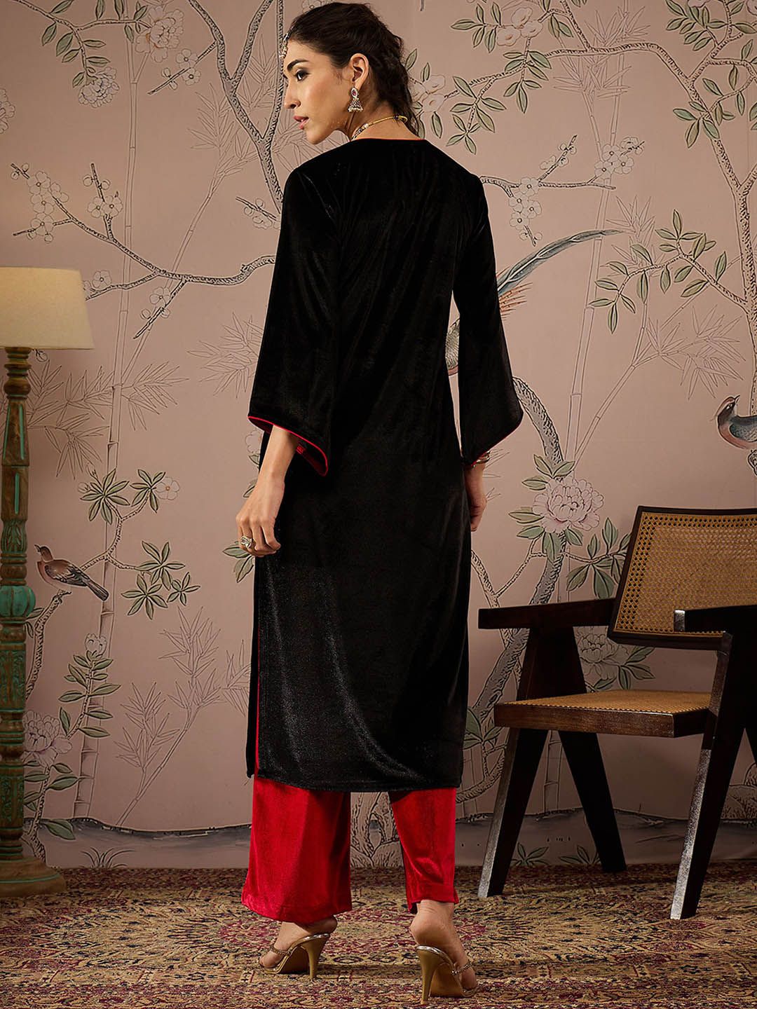 Shae by SASSAFRAS Quirky Embroidered Round Neck Three-Quarter Sleeves Regular Velvet Kurta