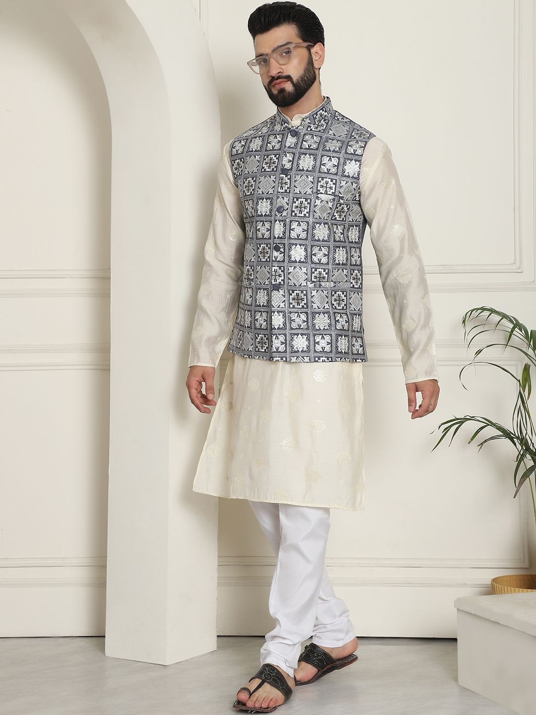 SOJANYA LUXE Jaket Nehru Kolar Mandarin Sulam Lelaki