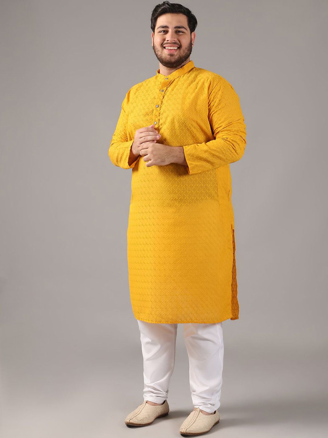 SOJANYA PLUS Plus Size Men Ethnic Motifs Embroidered Pure Cotton Kurta With Pyjamas