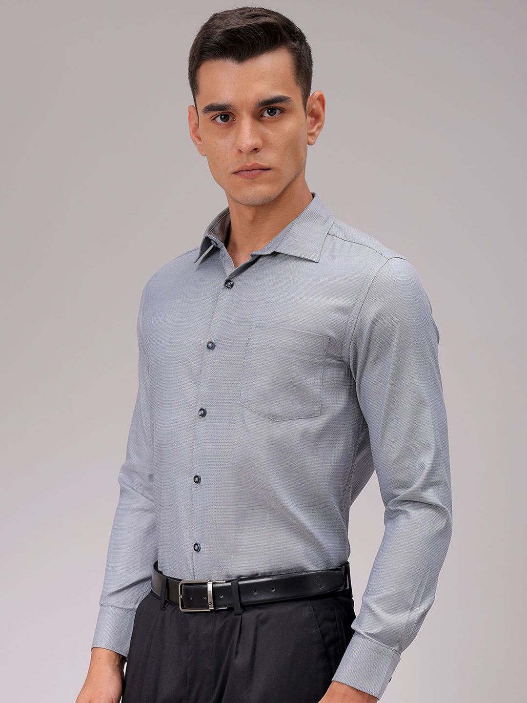 The Indian Garage Co. X Luxe Men Cutaway Collar Solid Slim Fit Formal Shirt