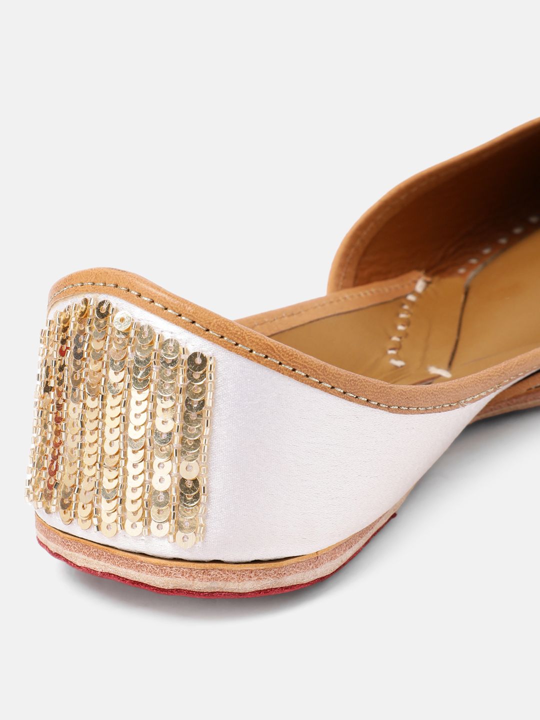 House of Pataudi Women Embellished Ethnic Mojaris