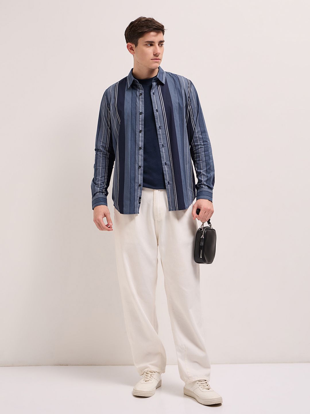 THE BEAR HOUSE Slim Fit Striped Pure Cotton Casual Shirt