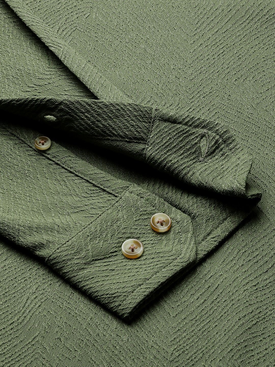 VASTRADO Men Classic Cutaway Collar Textured Slim Fit Casual Shirt