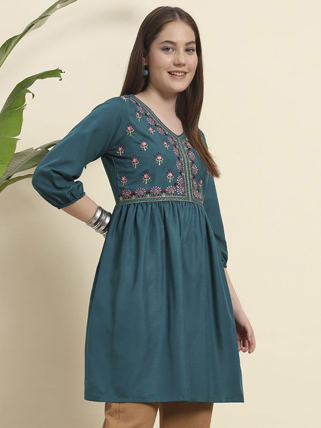 Kalini viscose rayon bersulam jubah