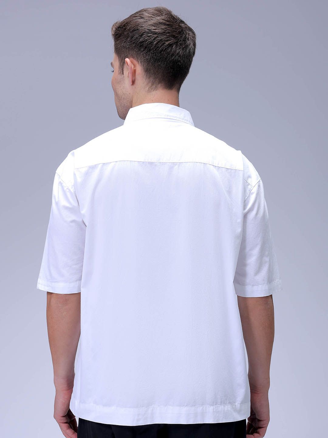 The Indian Garage Co Men Boxy Fit Spread Collar Solid Cotton Casual Shirt
