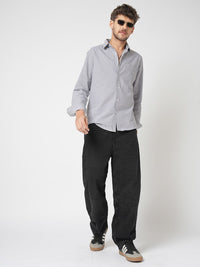 VASTRADO Men Classic Slim Fit Solid Cutaway Collar Cotton Casual Shirt