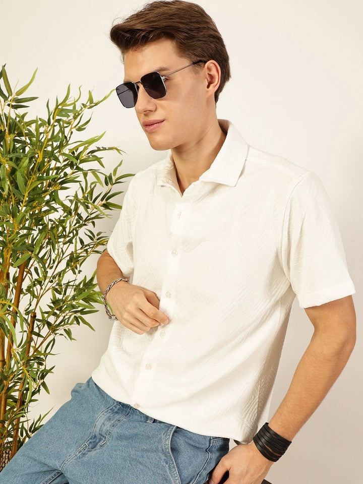 Thomas Scott Men Classic Spread Collar Solid Oversized Casual Shirt