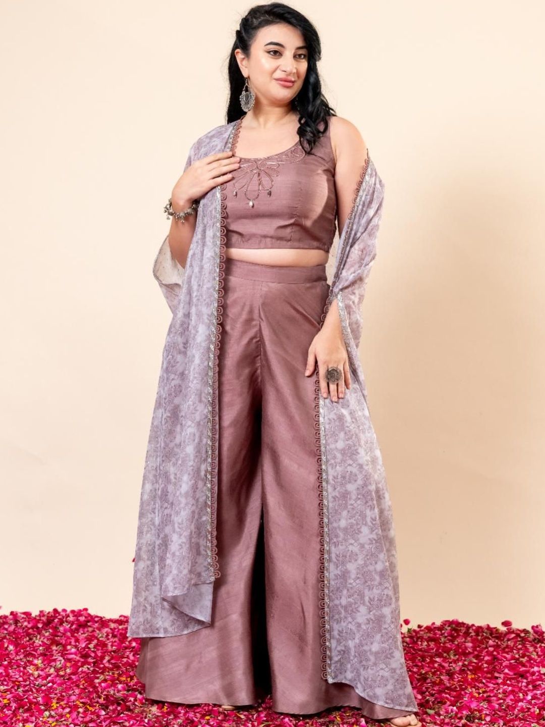 Atasan Crop Leher Bulat Bercetak Mamicha Dengan Set Co-Ords Cape & Palazzos