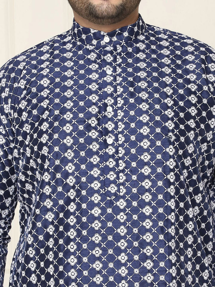 SOJANYA PLUS Ethnic Motifs Embroidered Thread Work Band Collar Straight Kurta With Pyjamas