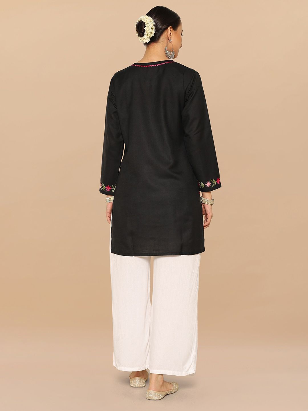 HOUSE OF KARI Floral Embroidered Cotton Falak Kashmiri Straight Kurta