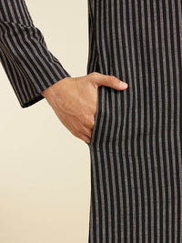 Diwas by Manyavar Striped Mandarin Collar Cotton Straight Kurta