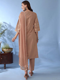 Anouk Floral bersulam Gotta Patti Pure Cotton Straight Kurta dengan Seluar & Dupatta