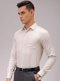 The Indian Garage Co. X Luxe Men Cutaway Collar Solid Slim Fit Formal Shirt