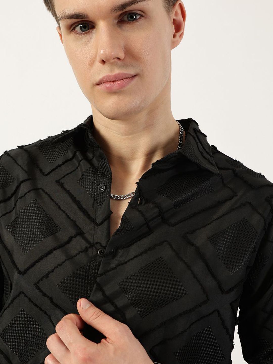 Thomas Scott Men Premium Spread Collar Textured Slim Fit Casual Shirt