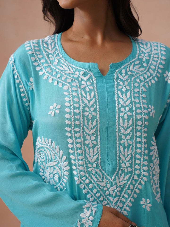 Rumah Wanita Chikankari Motif Etnik Bersulam Kurta Chikankari