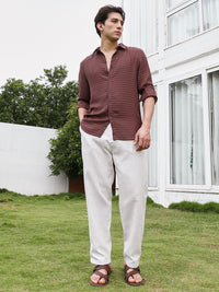 Campus Sutra Men Comfort Fit Checked Spread Collar Casual Shirt