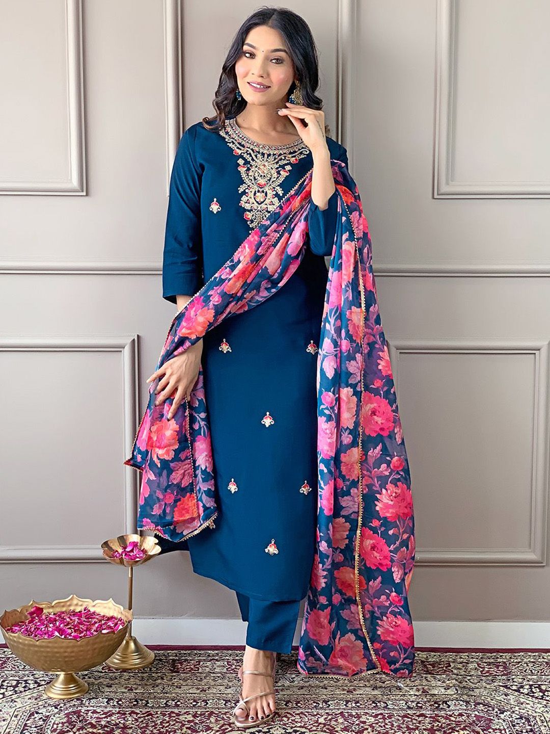 KALINI Women Floral Embroidered Regular Kurta with Trousers & With Dupatta