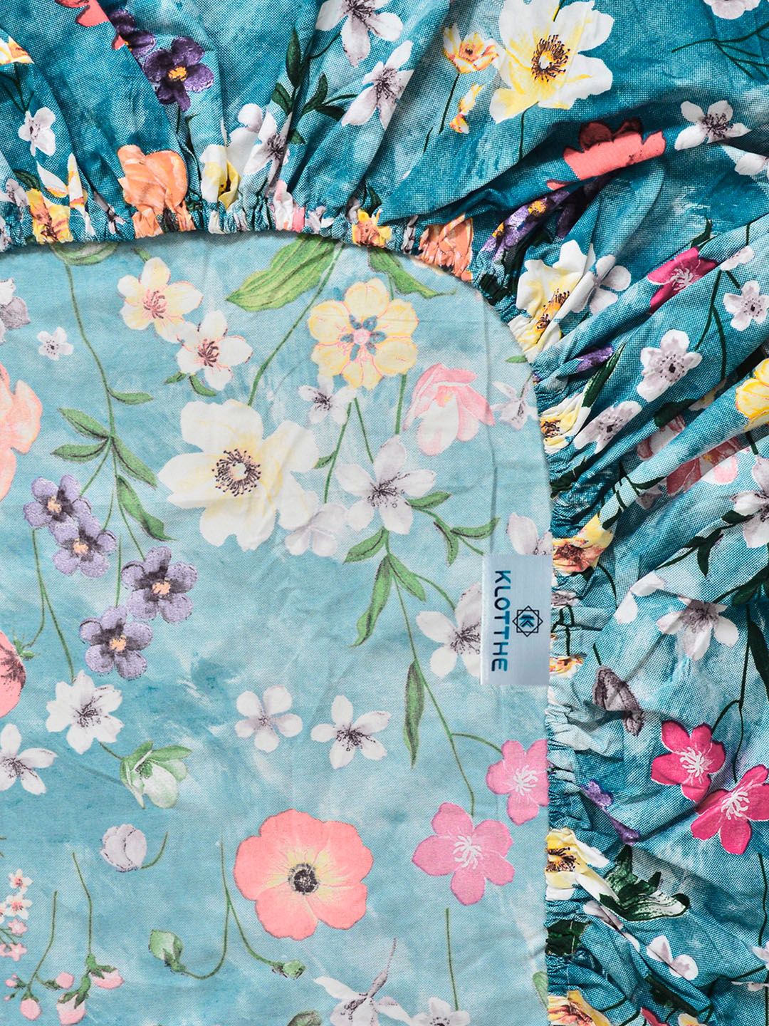 KLOTTHE Blue & Pink Printed 300 TC Double Bedsheet With 2 Pillow Covers- 2.5 m x 2.25 m