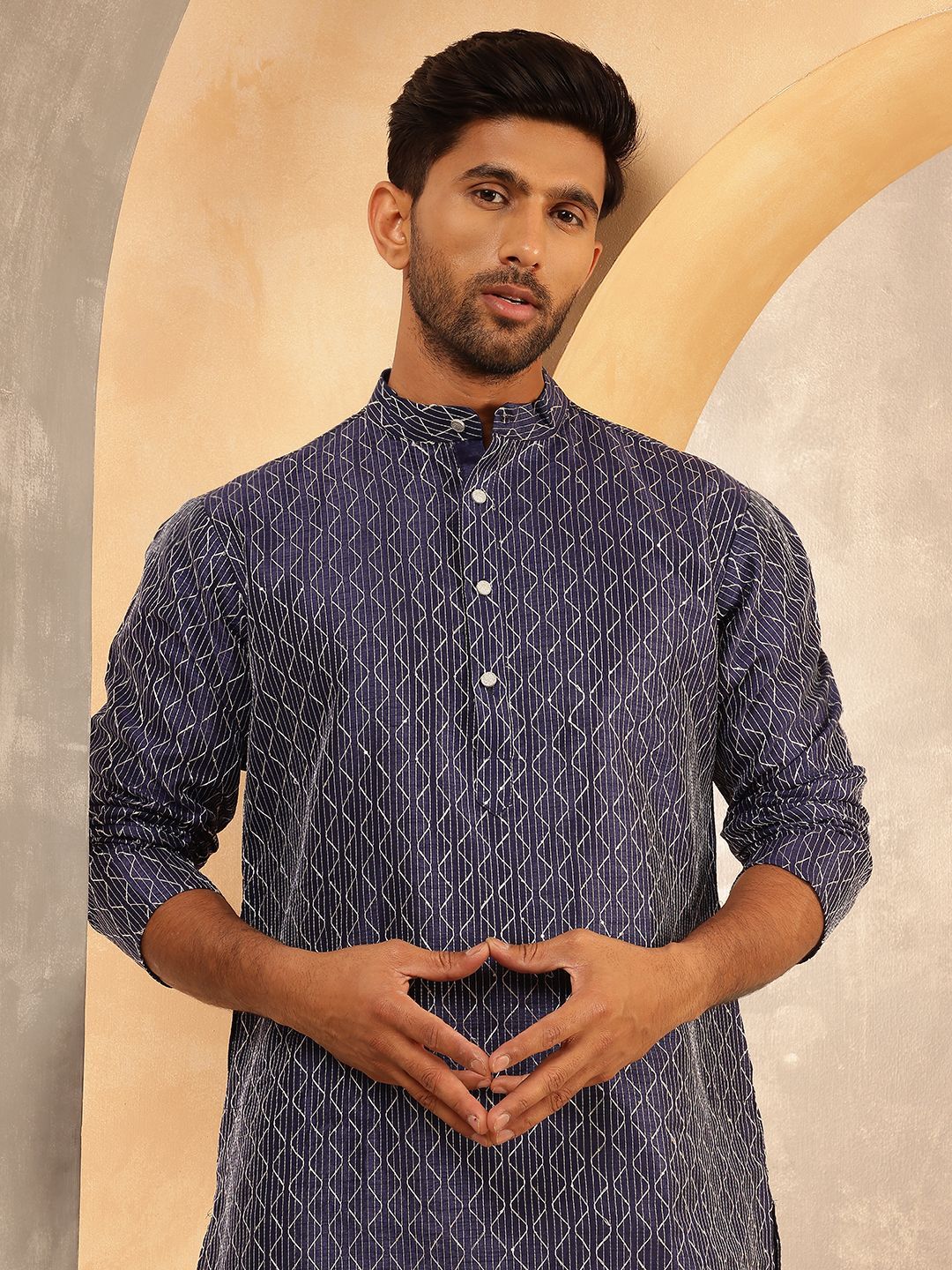 Anouk Geometric Embroidered Band Collar Thread Work Straight Cotton Silk Kurta