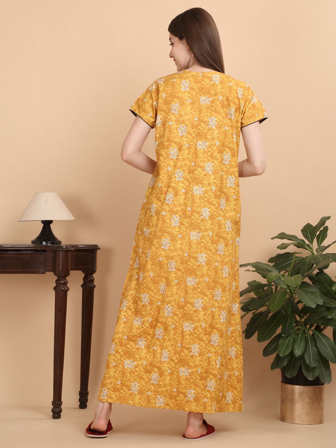 Sweet Dreams Women Printed Pure Cotton Maxi Nightdress