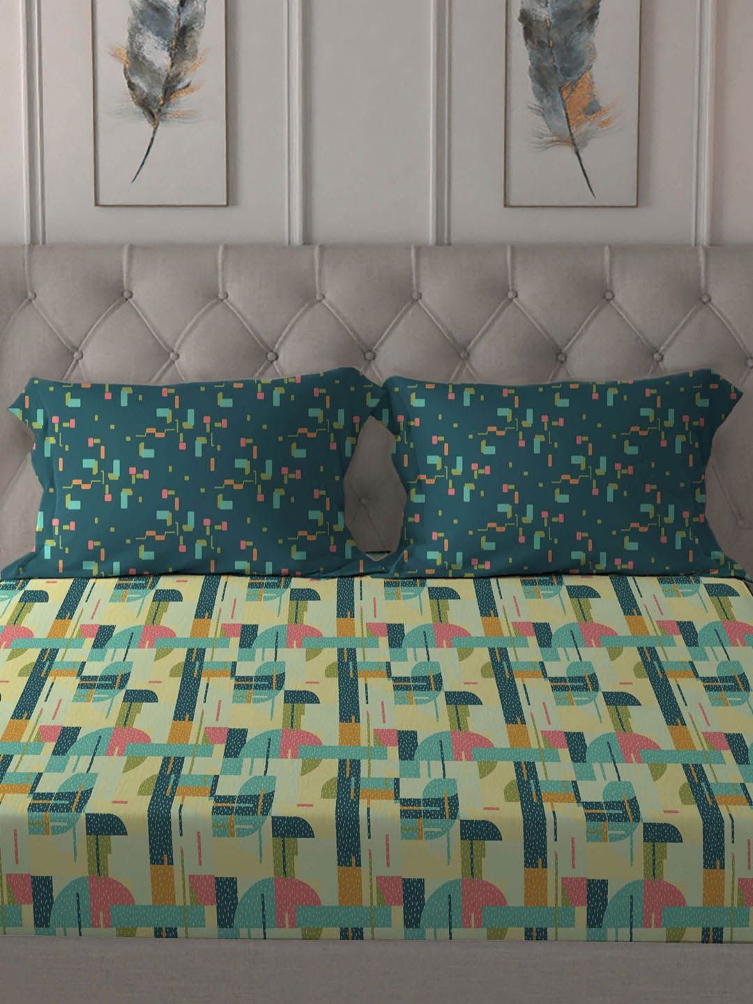 MYTRIDENT Dusk and Dawn Blue & Green Abstract Cotton Queen Bedsheet with 2 Pillow Covers