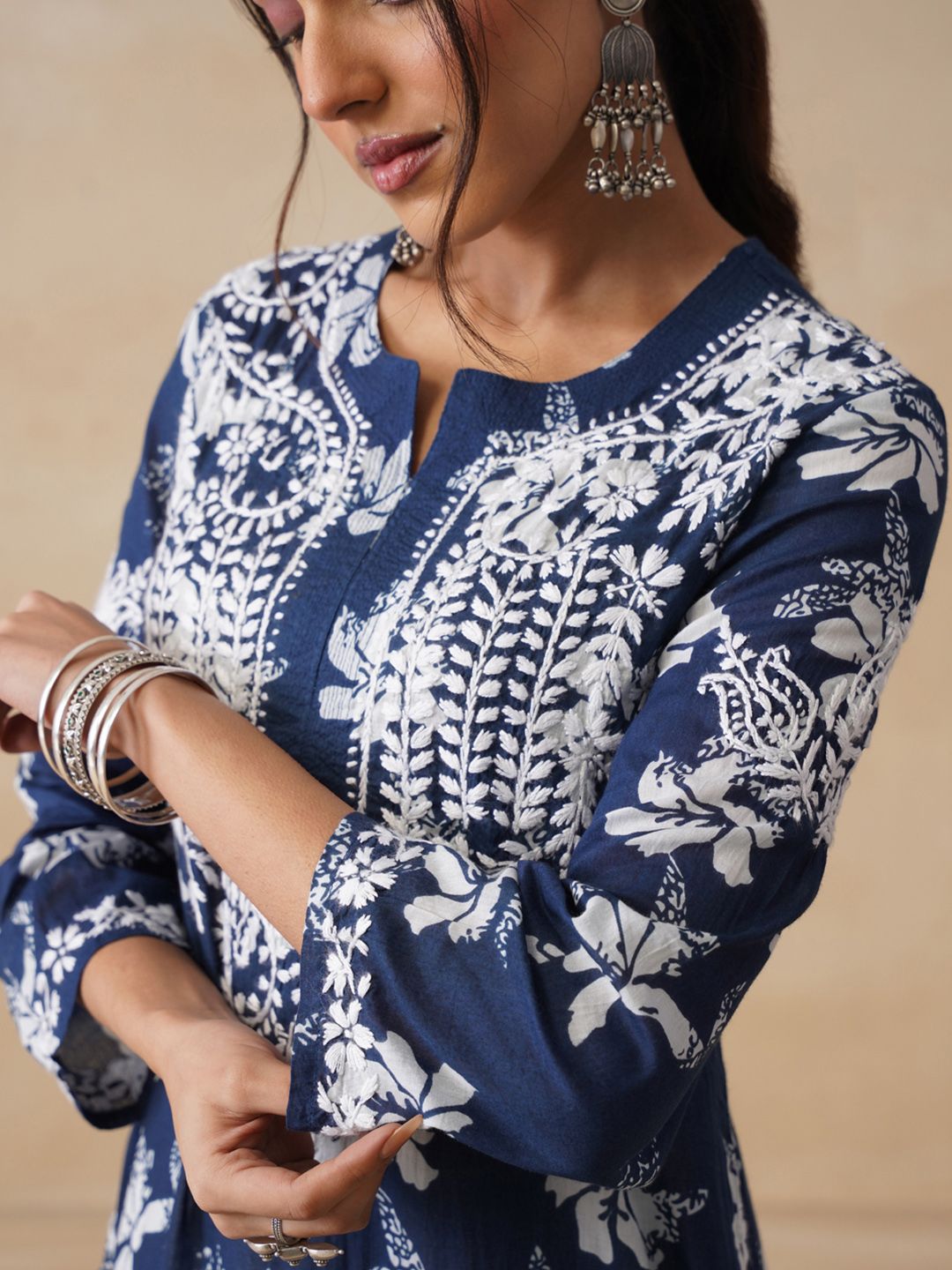 House of Chikankari Women Navy Blue Mulmul Chikankari Embroidered Kurta