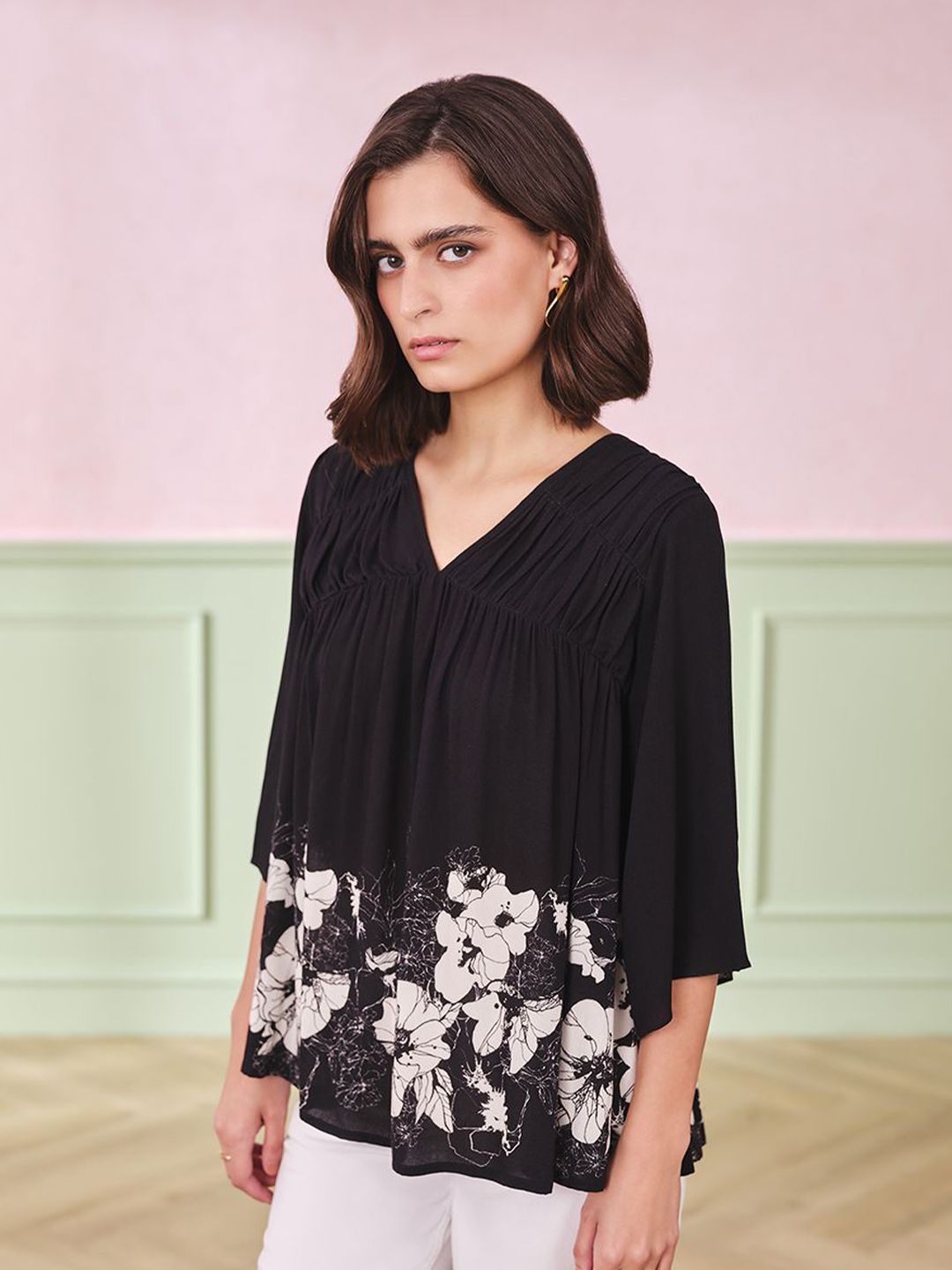 AND Women Floral Print V-Neck Top