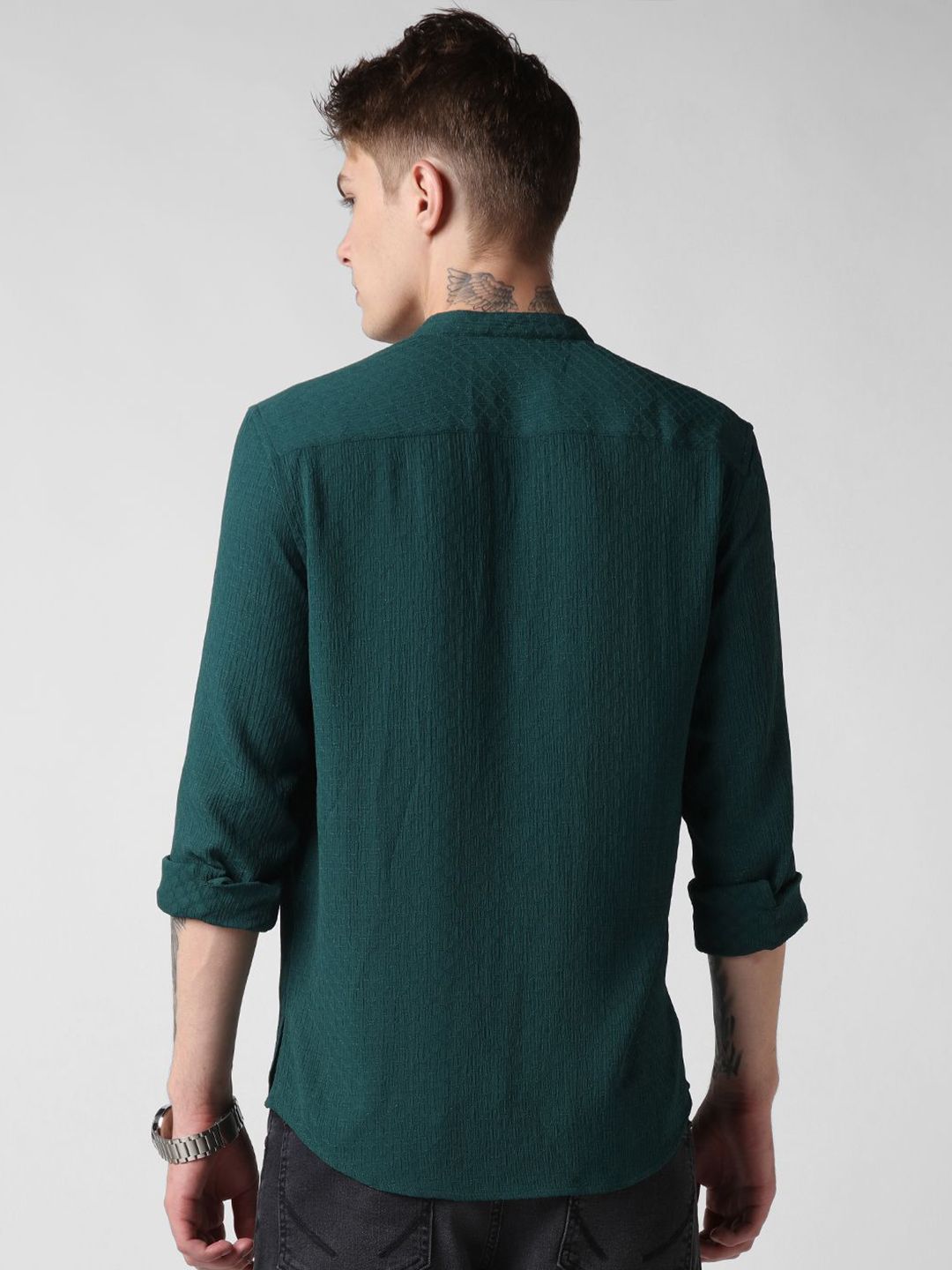 VASTRADO Self Design Mandarin Collar Straight Short Kurta